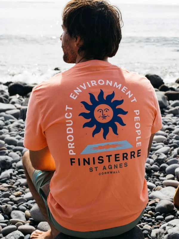 Commitment T-Shirt*Finisterre Fashion