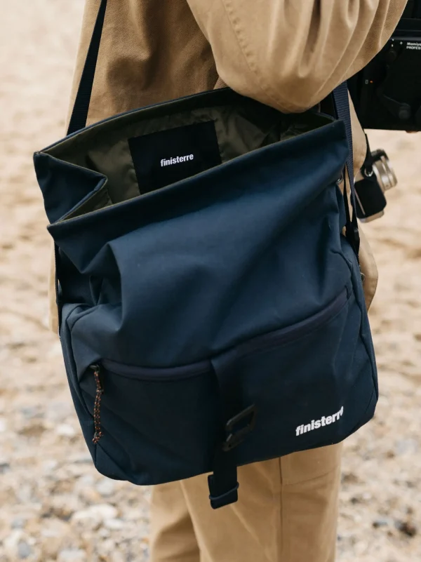 Nautilus Crossbody Bag*Finisterre Online